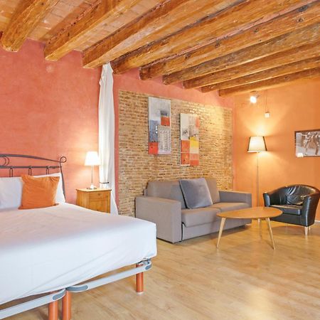 Friendly Rentals Manuela Barcelona Exterior foto